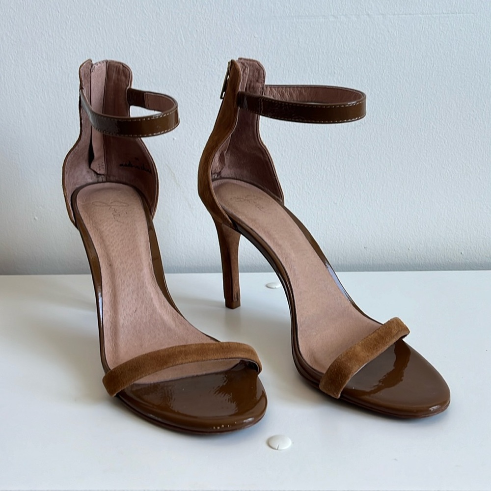 Joie Abbot Sandals Tan Suede Back Gold Zipper Ankle Strap 38/8.Heel 4”.Pre-owned
